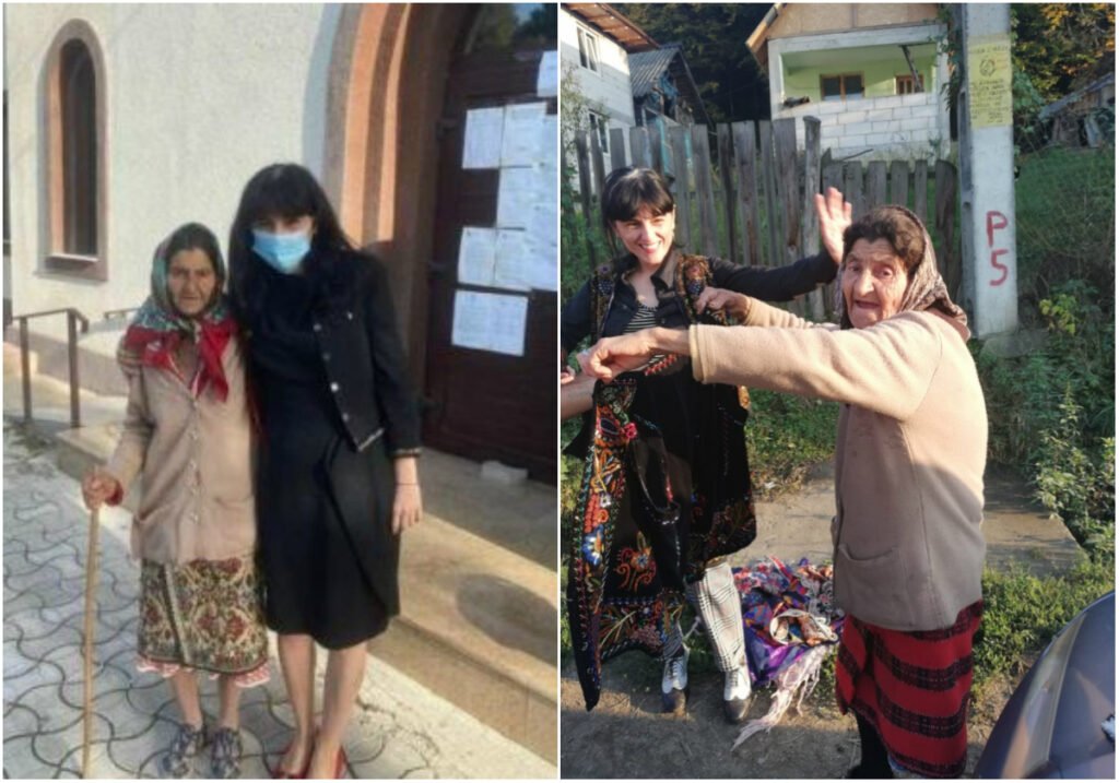 Batrana in costum popular