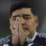 A murit Diego Maradona. A făcut stop cardio respirator