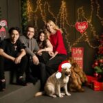 Victor Ponta a publicat prima poză cu Maria, fetița înfiată: "Nu sunt niciodata prea multe fete într-o familie"