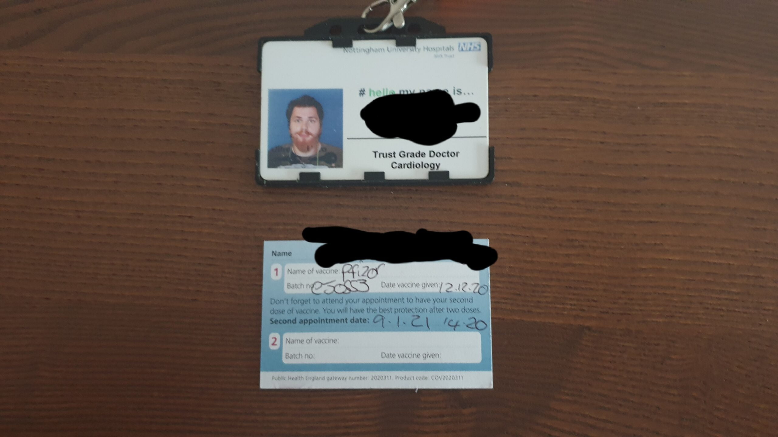 primul roman care a facut vaccinul anti covid