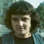 Îl recunoști? Așa arăta afaceristul în tinerețe. Toată România îl știe