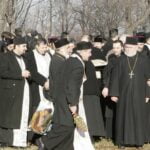 Ce salariu are un preot. Câți bani câștigă