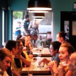 Mai puține restricții pentru persoanele vaccinate. Anunțul făcut de autorități!