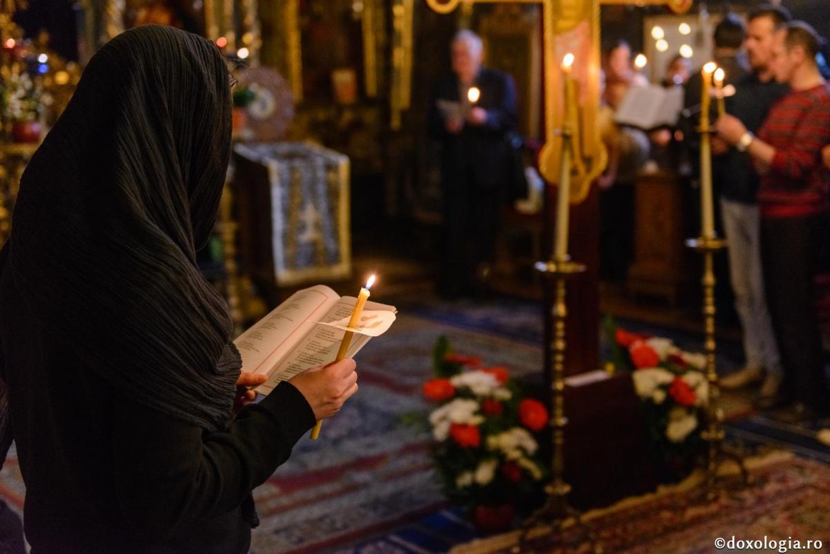 Rugăciunea de vineri. Face adevărate minuni dacă este rostită cu credință