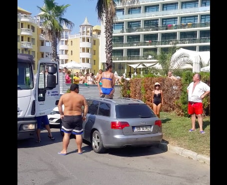 Ce au făcut niște români când autoritățile din Bulgaria au vrut să le ridice mașina parcată ilegal | VIRAL