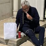 Josè Mourinho, fotografiat în postura de om fără adăpost