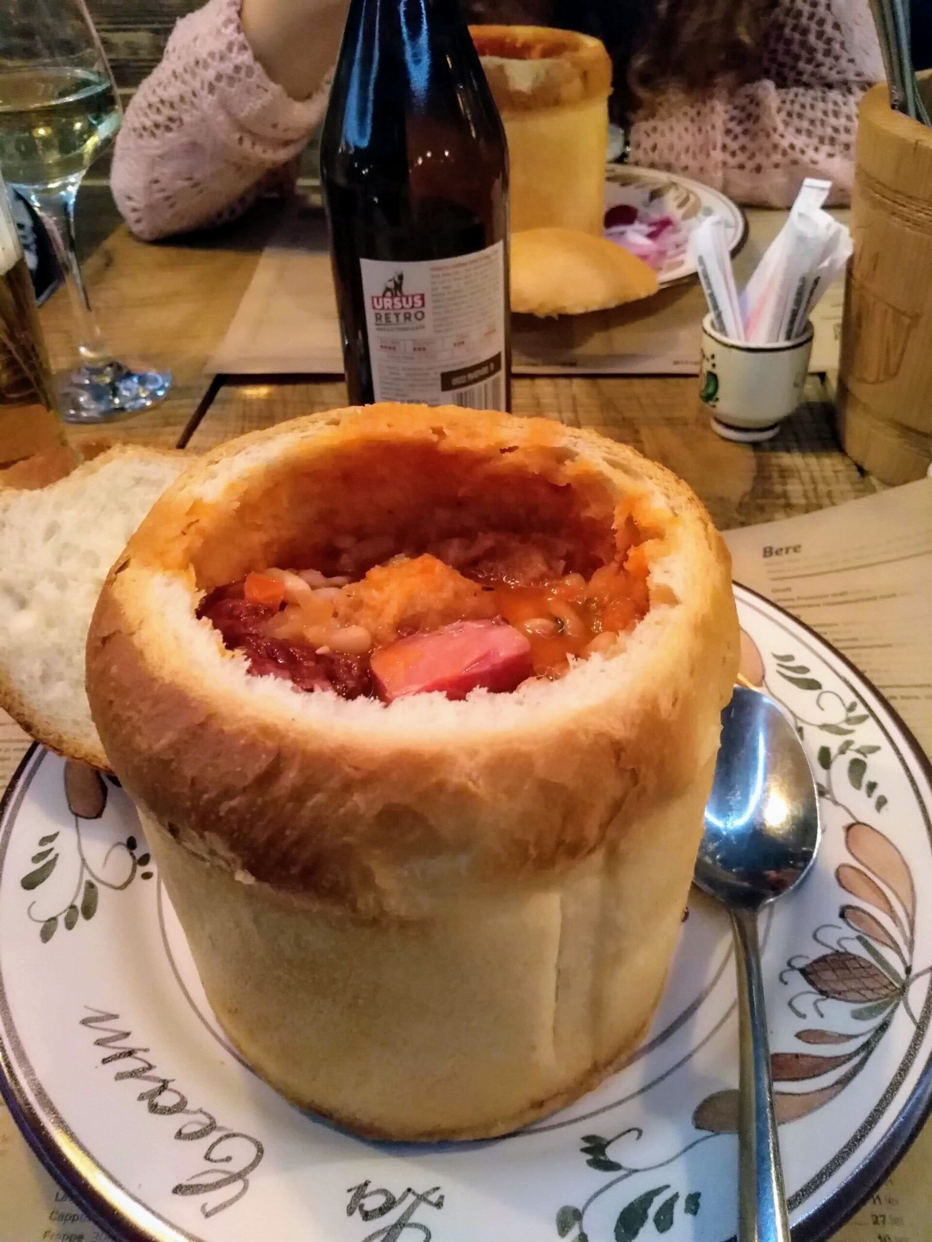 Unde se mănâncă bine în Brașov și ce să vizitezi în orașul de la poalele Tâmpei