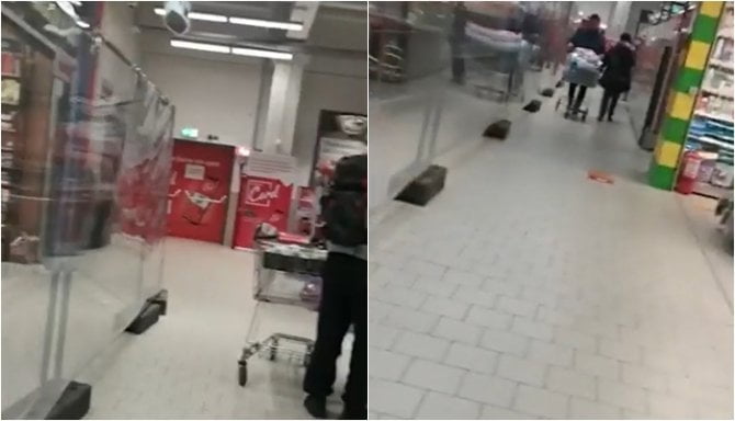 Garduri în supermarketuri pentru a separa vaccinații de nevaccinați