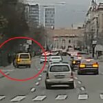 Momentul în care un profesor din Cluj este ucis pe trotuar de o mașină care încerca să evite un biciclist | VIDEO