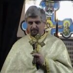 Scene halucinante la Catedrala din Făgăraș. Preotul îi îndeamnă pe credincioși să nu se vaccineze: "Vor să ne despartă de Dumnezeu"