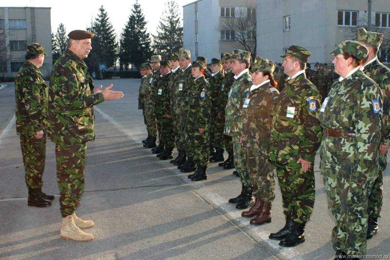 Nicolae Ciucă vrea reintroducerea serviciului militar