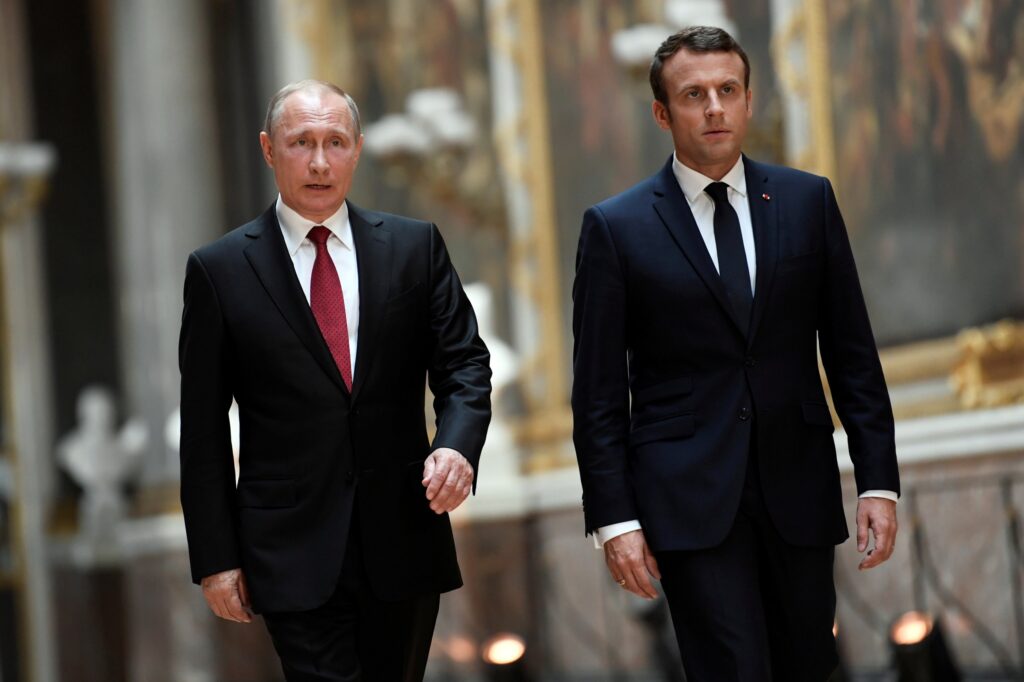 Putin i-a transmis lui Macron că războiul din Ucraina va continua. Președintele francez: "Ce e mai rău abia urmează!"
