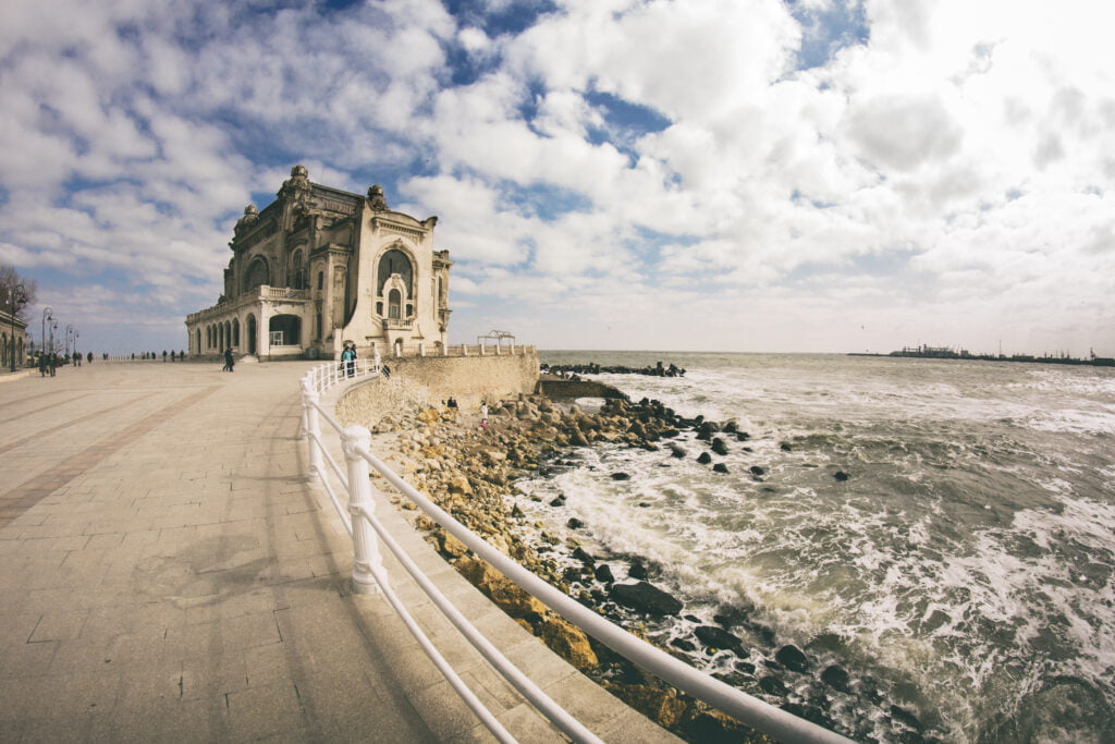 Ce să vizitezi în Constanța. Locurile pe care nu trebuie să le ratezi