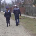 A promis că îi repară acoperişul unui cunoscut şi a fugit cu banii în traistă. Tânărul din Târgu Lăpuş ar fi ''uitat'' să-i înapoieze cei 20.000 de lei