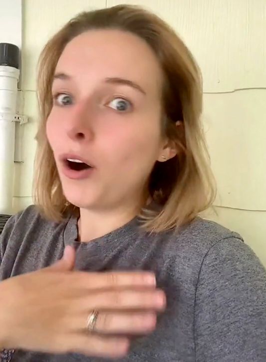 Ce a pățit o tânără care a rezervat, din greșeală, un masaj cu finalizare în locul unuia normal