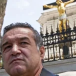 Regulile simple de rugăciune ale lui Gigi Becali. Doar aşa Dumnezeu îţi va da ceea ce ai nevoie!