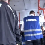 Situație șocantă pentru un bucureștean, din cauza unui controlor STB. Cum a fost umilit și amendat, deși circula regulamentar: „Vă bateți joc”