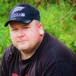 Tată devastat de durere după ce i s-a spus că mai are cinci luni de trăit. Bărbatul mersese la doctor crezând că suferă de reflux gastric