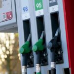 Lovitură pentru șoferi în prima zi din 2023. Cât costă benzina și motorina pe 1 ianuarie