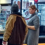 Ce a pățit o femeie din Iași, în timp ce mânca într-un fast-food din mall: „Văd un om al străzii mergând agale