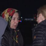 Românca blocată în Turcia cu cei doi copii minori a fost adusă în ţară! "Nu avem unde să ne ducem, nu avem pe nimeni!"
