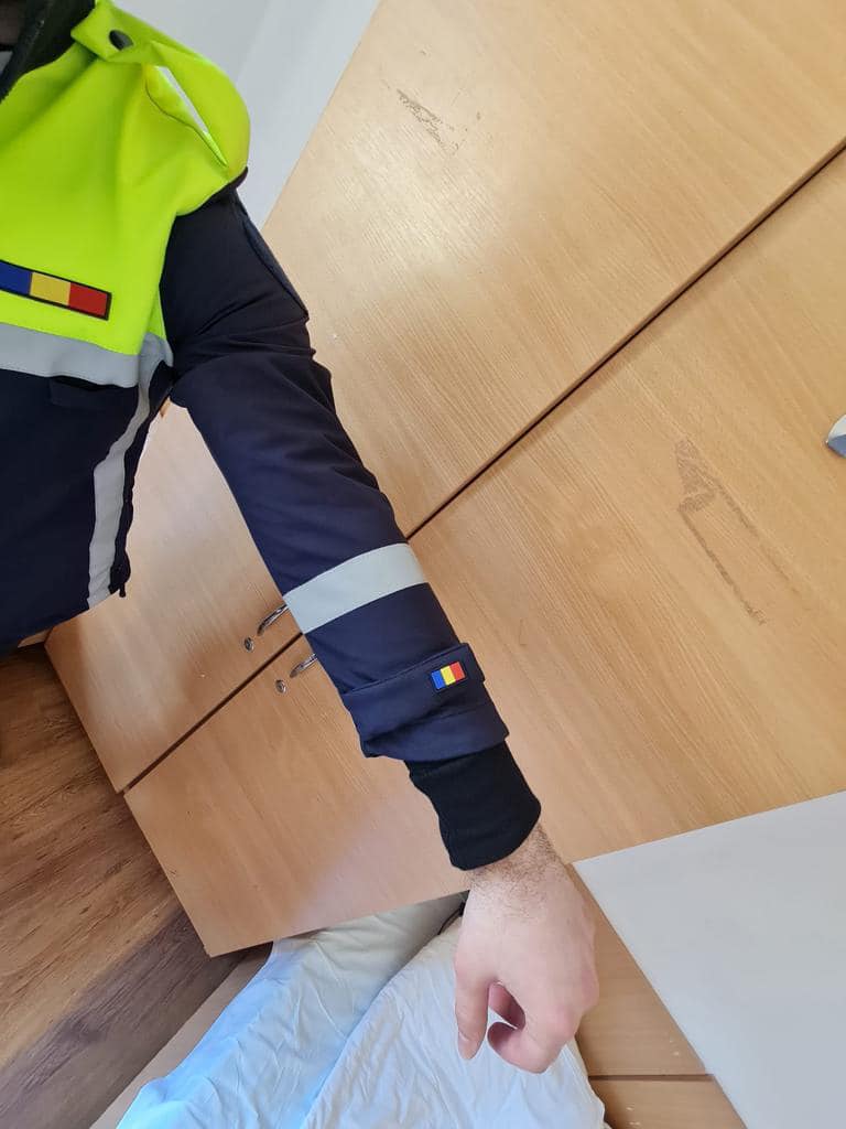Viitorii polițiști de la Școala de Poliție din Câmpina au primit uniforme mai mici