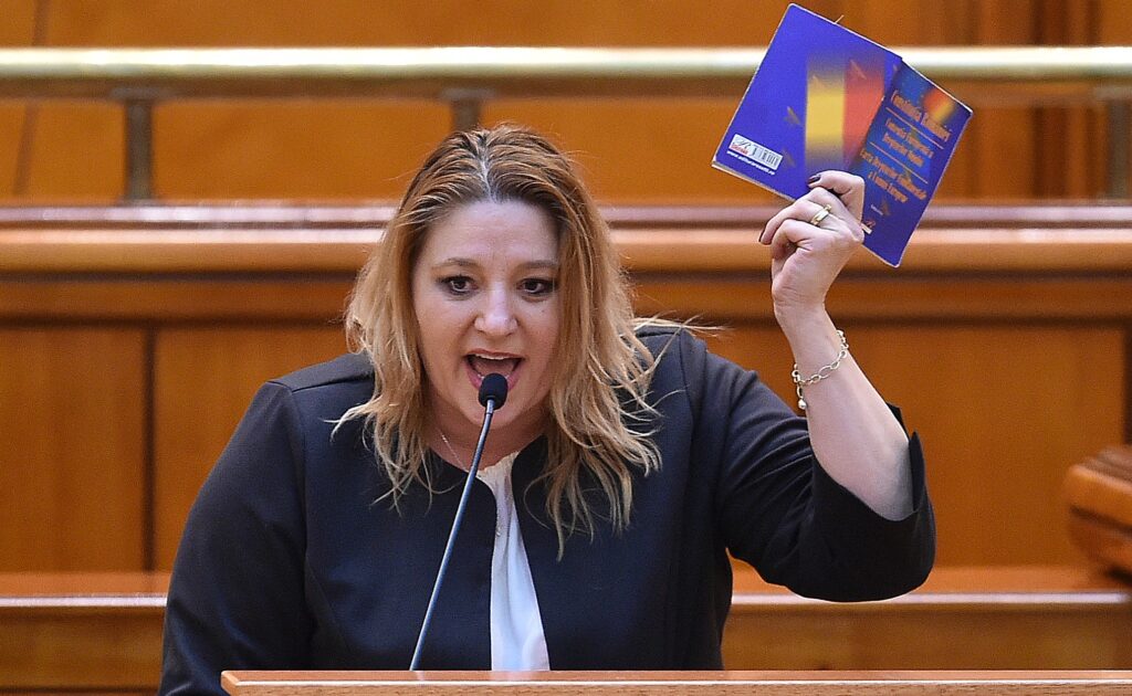 Diana Șoșoacă vrea ca România să atace Ucraina și a depus un proiect pentru anexarea mai multor teritorii