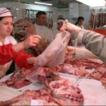 Preţul uriaş cu care se vinde un kg de miel, înainte de Paşte. Clienţii sunt descumpăniţi