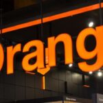 Ce salariu are un angajat la Orange. Cât câștigă lunar