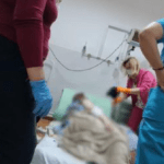 "Nu o primeşte nimeni! Nici Arafat!". Femeie de 240 de kg din Botoșani, jignită și internată abia după 12 ore, în urma unei lovituri la genunchi