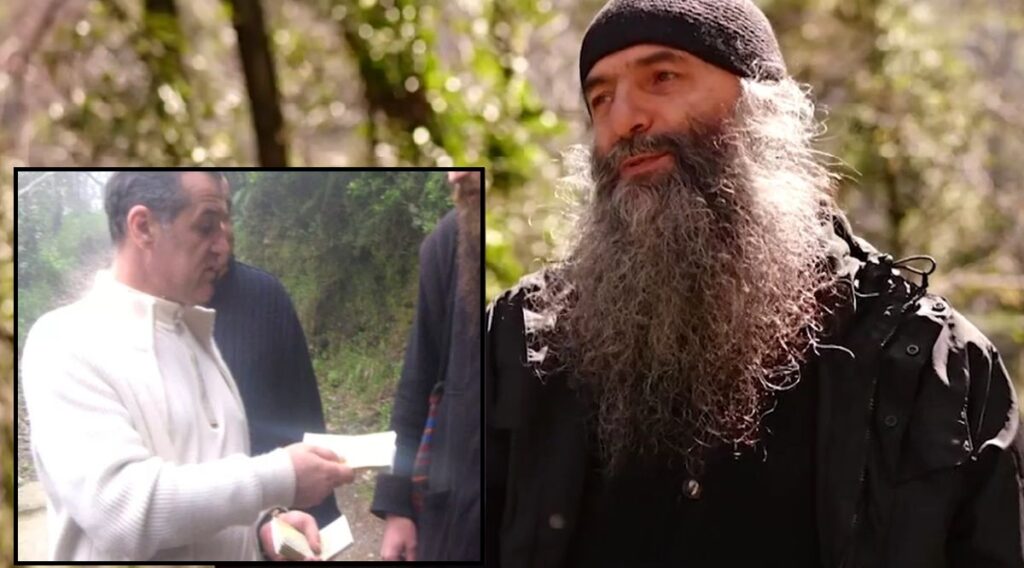 Cum a donat Gigi Becali 30.000 de euro unui călugăr de pe muntele Athos, fără să știe cine era: "Dă sacul încoace"