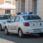 Poliția Locală folosește girofarul în mod ilegal. Șoferii se dau la o parte din bun simț, deși nu sunt obligați