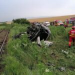 Accident mortal în Neamţ. O tânără de 19 ani a murit pe locul din dreapta, după ce două maşini s-au izbit cu putere. Şoferii, în stare gravă