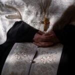 Cine plătește salariile preoților. Cât câștigă un preot în 2023