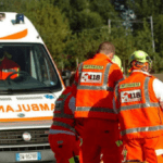 Un copil de 7 ani din Italia a salvat viața tatălui său care a suferit un infarct în timp ce conducea mașina