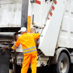 Cât câștigă un gunoier în România. Salariul primit în Germania, pentru același job