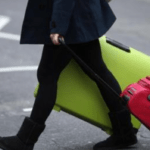 „Nu mai plecăm în Italia nici dacă o fi să mâncăm mămăligă cu ceapă!” Experiența mamelor românce care s-au întors acasă