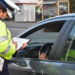 Primești 200 de euro amendă dacă rămâi cu rezervorul gol la mașină pe drum. Unde se întâmplă așa ceva