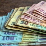 Bani de la stat pentru români din ianuarie. Voucherele vor putea fi preschimbate în bani