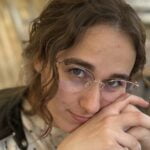 Diana este olimpică la biologie, dar vinde roșii în piață. Povestea impresionantă a tinerei admisă la toate facultățile de medicină