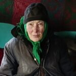 Tanti Fica trăiește la limita sărăciei, cu o pensie infimă. Singură pe lume, bătrâna își duce viața într-un sat uitat de lume