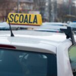 Școala de șoferi 2024. Cât costă și care sunt documentele necesare pentru înscriere