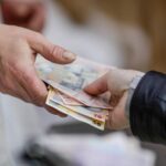 Ce categorie de români scapă de impozitul pe proprietate. Cum este posibil așa ceva