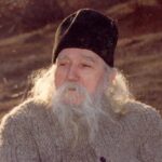 De ce să nu pui două nume la copii. Ce spune părintele Cleopa despre acest obicei al părinților