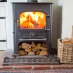 Țările UE, inclusiv România, trebuie să renunțe la sobele pe lemne. Acestea vor fi înlocuite cu pompe de căldură