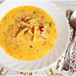 Delicatese de primăvară din Dobrogea. Păstăi cu lapte și sarmale cu brânză, rețete păstrate cu sfințenie de bunici