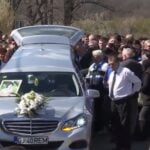 "Să vindeci sufletele nevinovate acolo sus în cer" | Lacrimi şi durere fără margini la înmormântarea Andreei, studenta la Medicină, ucisă de iubit