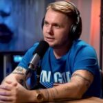 Codin Maticiuc: „Părinții mei n-au reușit niciodată să mă facă să învăț. „M-au și bătut, m-au și amenințat, mi-au luat cablul de la calculator, îmi puneau lacăt pe telefon, că aveam telefon din ăla cu disc”