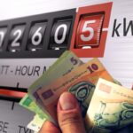 Vești proaste pentru români! Cu cât vor crește facturile la energie electrică şi gaze, după ce va expira plafonarea