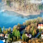 Stațiunea din România unică în lume. Turiștii străini dau năvală în fiecare an